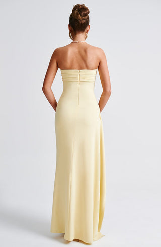 Women's Elegant Yellow Maxi Dress – Strapless High Slit for Summer Weddings & Parties