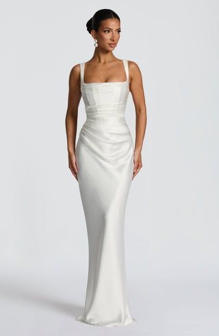 Women's Elegant Satin Maxi Dress – Adjustable Straps & Square Neck for Wedding Guests
